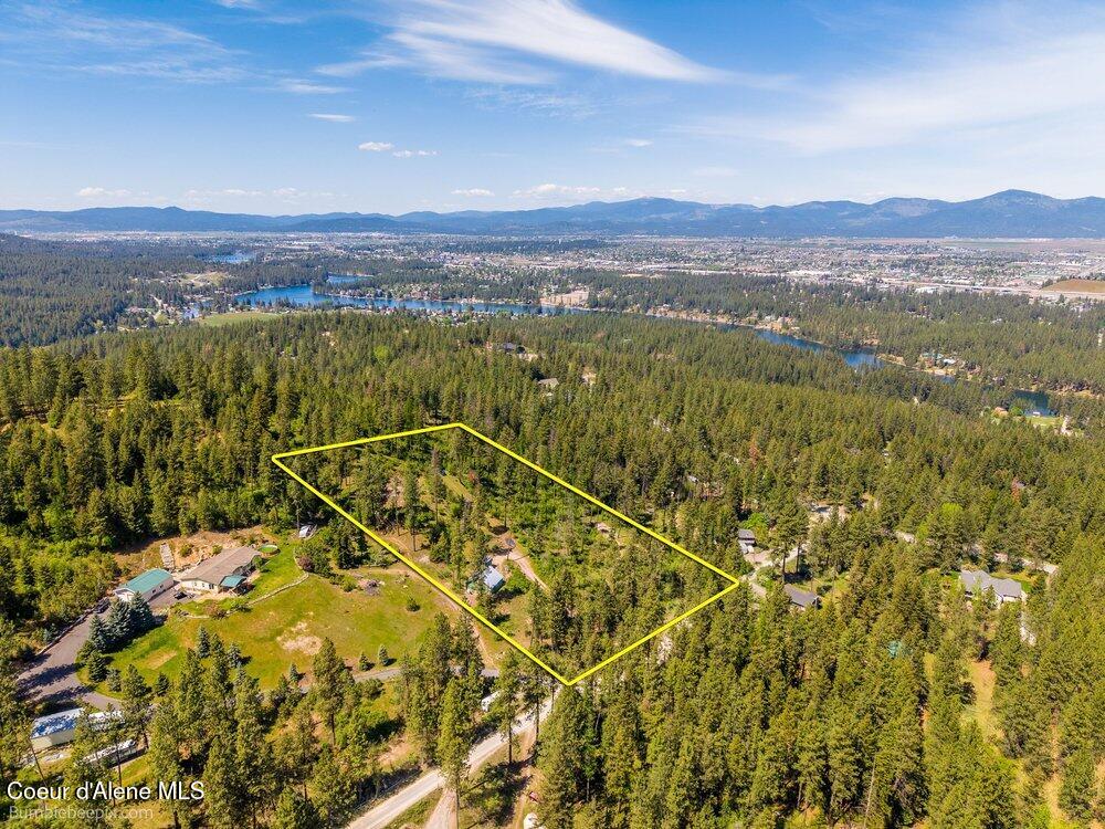 821 South Star Garnet Road Coeur D'Alene, ID 83814 - Photo 1 of 50 001_bb193603-1_746