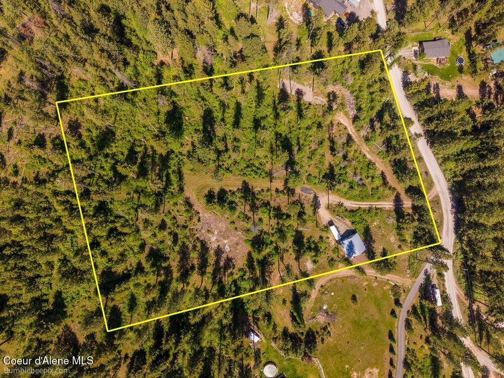 821 South Star Garnet Road Coeur D'Alene, ID 83814 - Photo 3 of 50 003_bb193603-3_795
