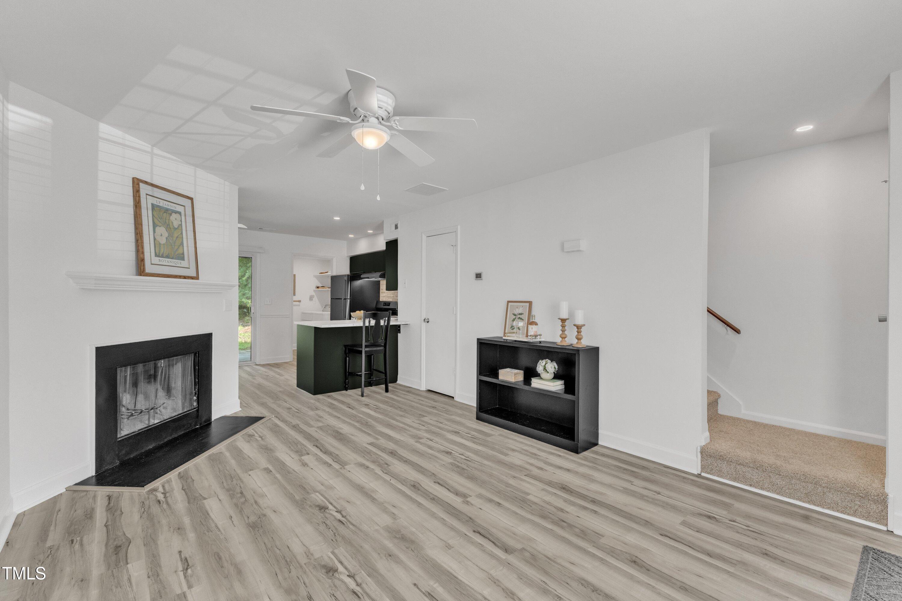 137 Friar Lane Carrboro, NC 27510 - Photo 3 of 26 05-137 Friar Ln-5