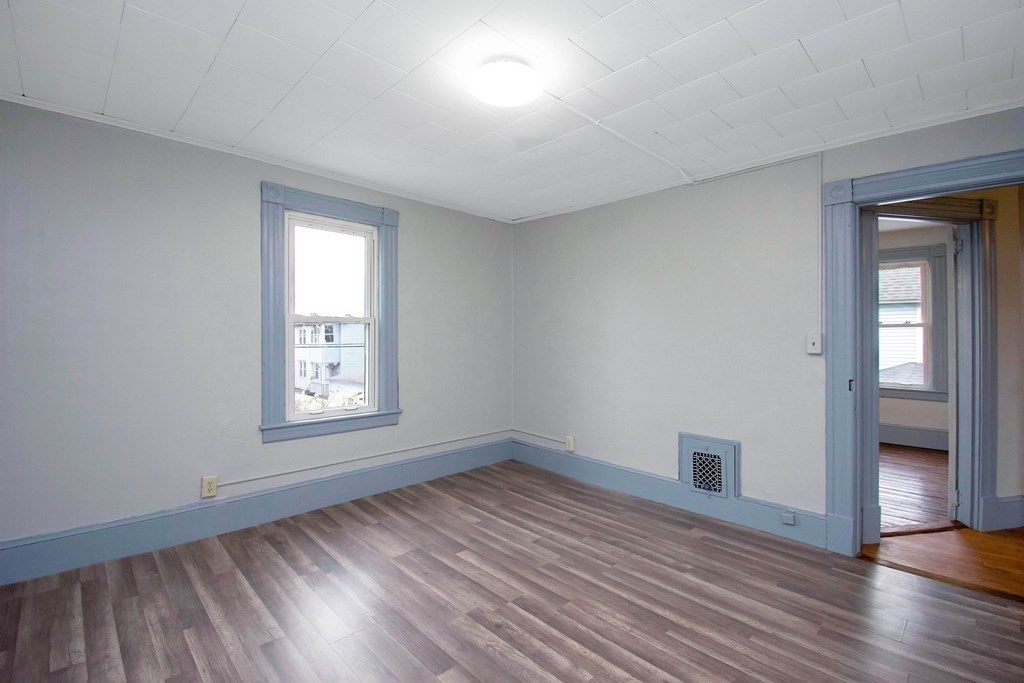 604 Armory Street Springfield, MA 01104 - Photo 23 of 40