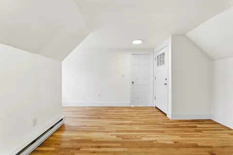 $2,550 | 70 Bellevue Street, Unit 3, Boston, MA 02125