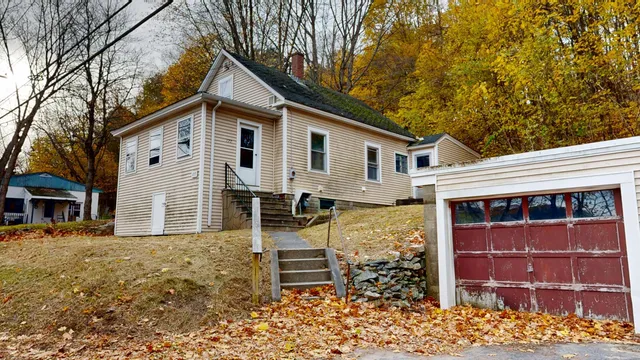 $95,000 | 177 Riverside Drive, Auburn, ME 04210