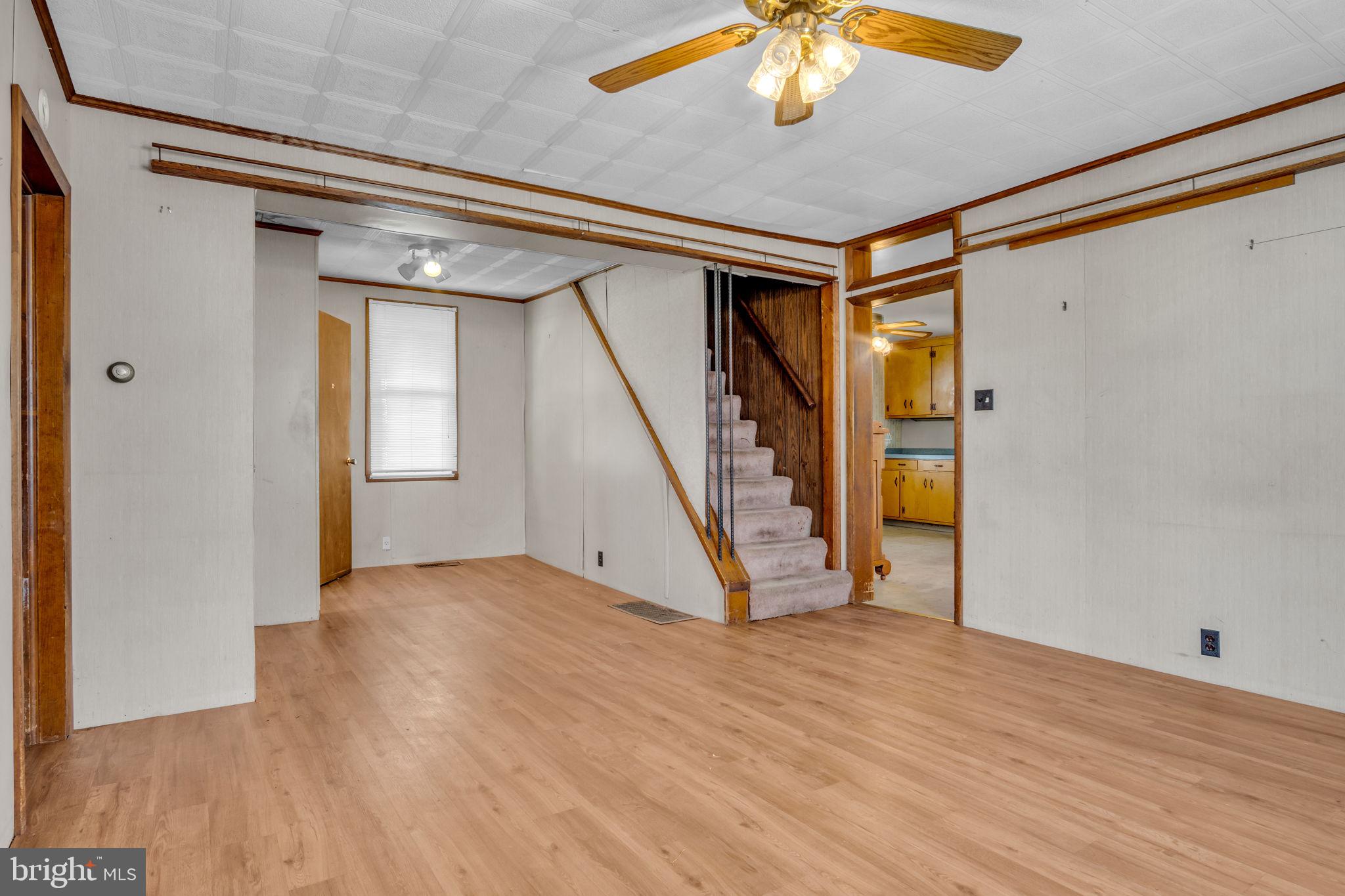 870 Baltimore Street Hanover, PA 17331 - Photo 6 of 36