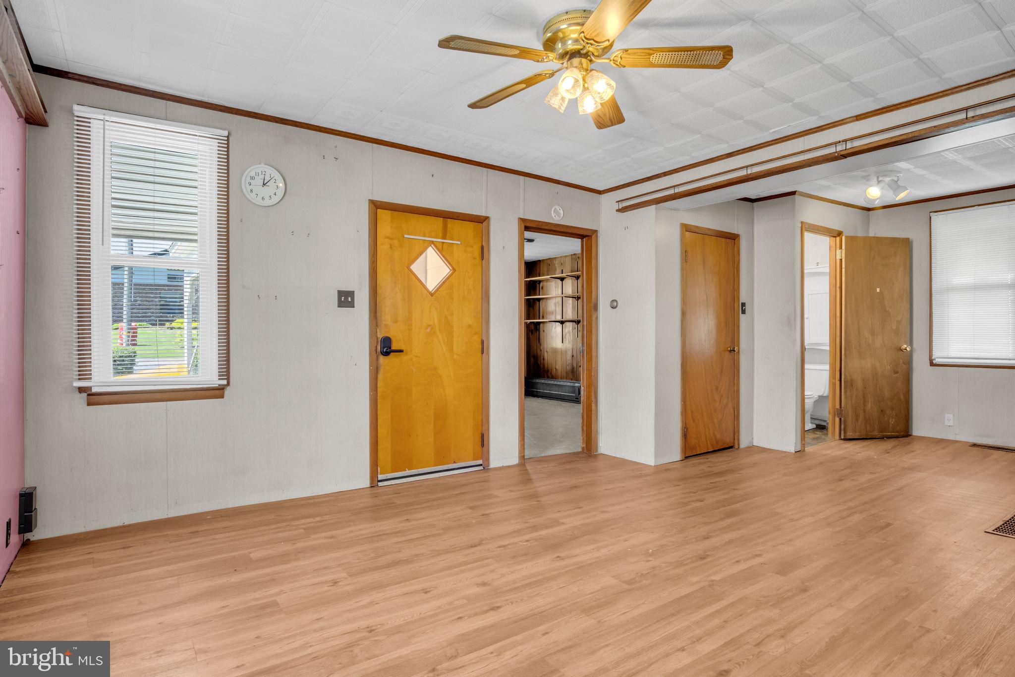 870 Baltimore Street Hanover, PA 17331 - Photo 7 of 36