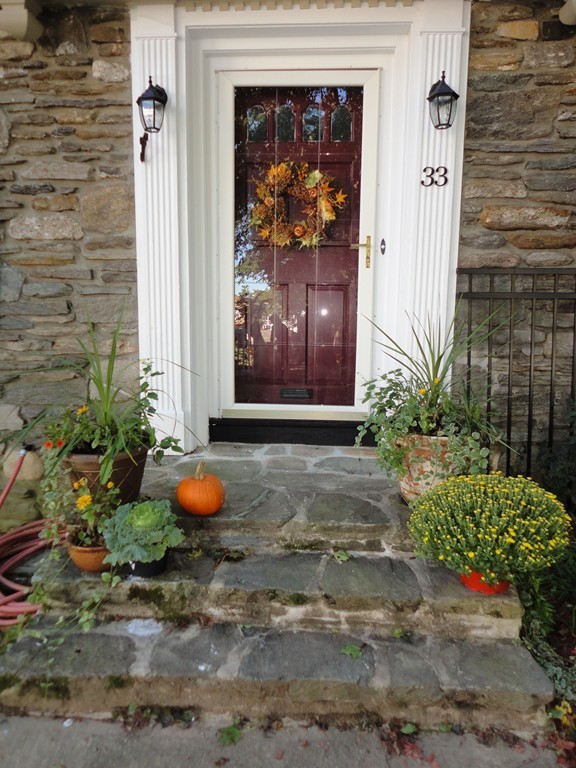 33 St Elmo Road Worcester, MA 01602 - Photo 2 of 30