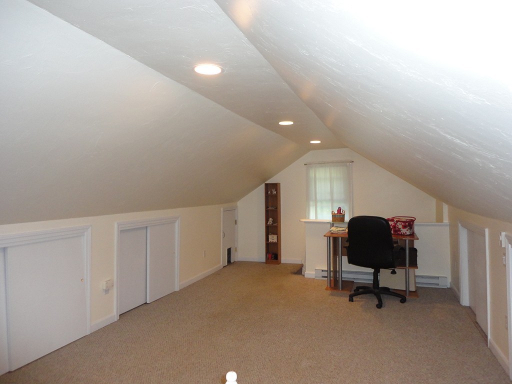 33 St Elmo Road Worcester, MA 01602 - Photo 23 of 30