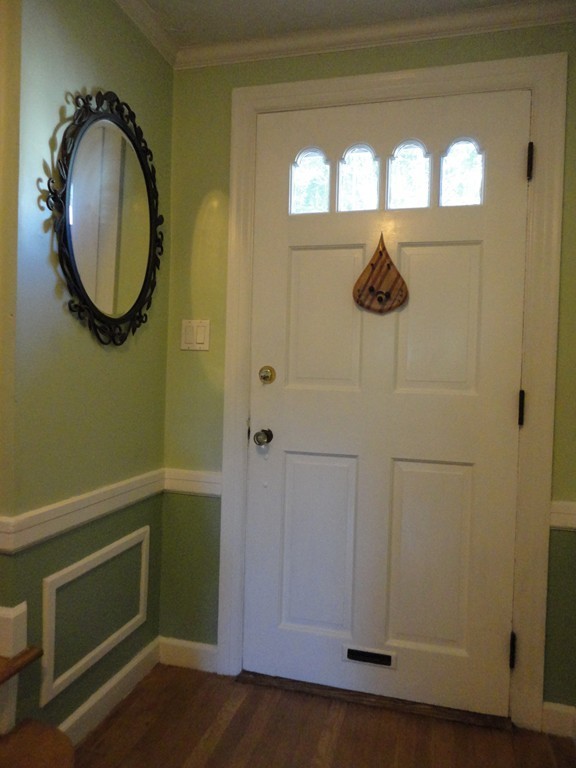 33 St Elmo Road Worcester, MA 01602 - Photo 3 of 30
