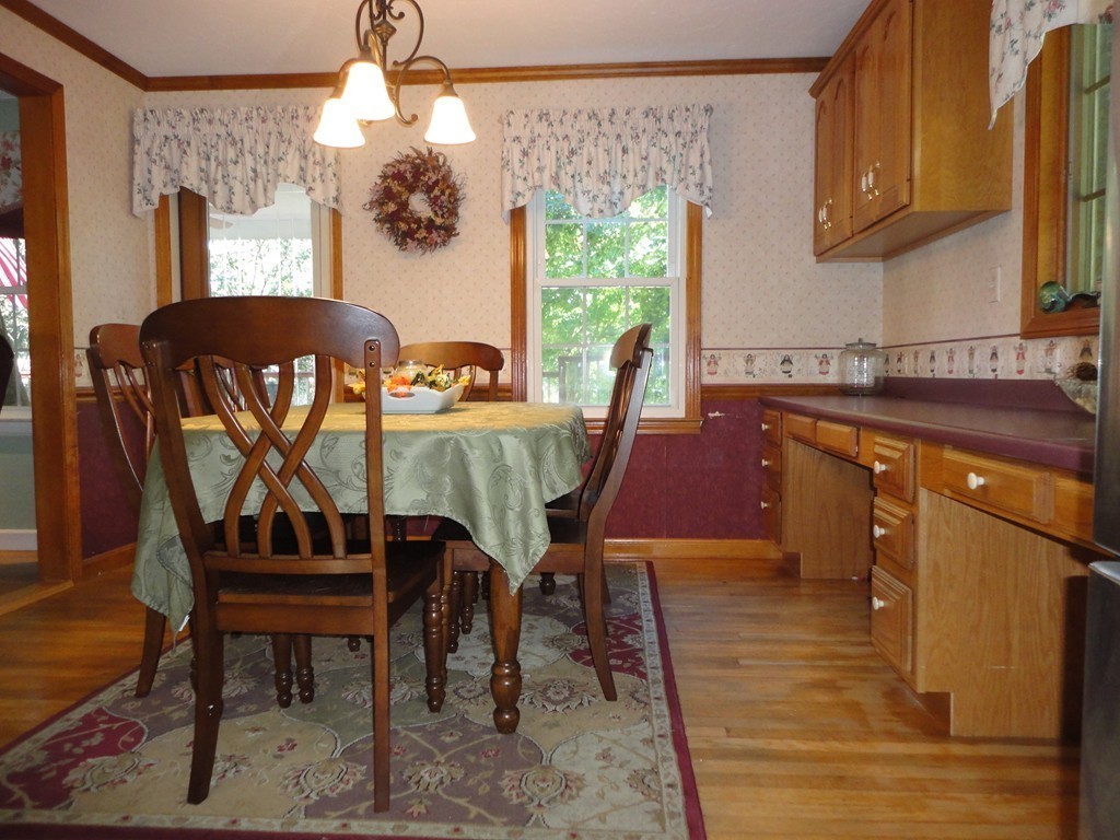 33 St Elmo Road Worcester, MA 01602 - Photo 7 of 30
