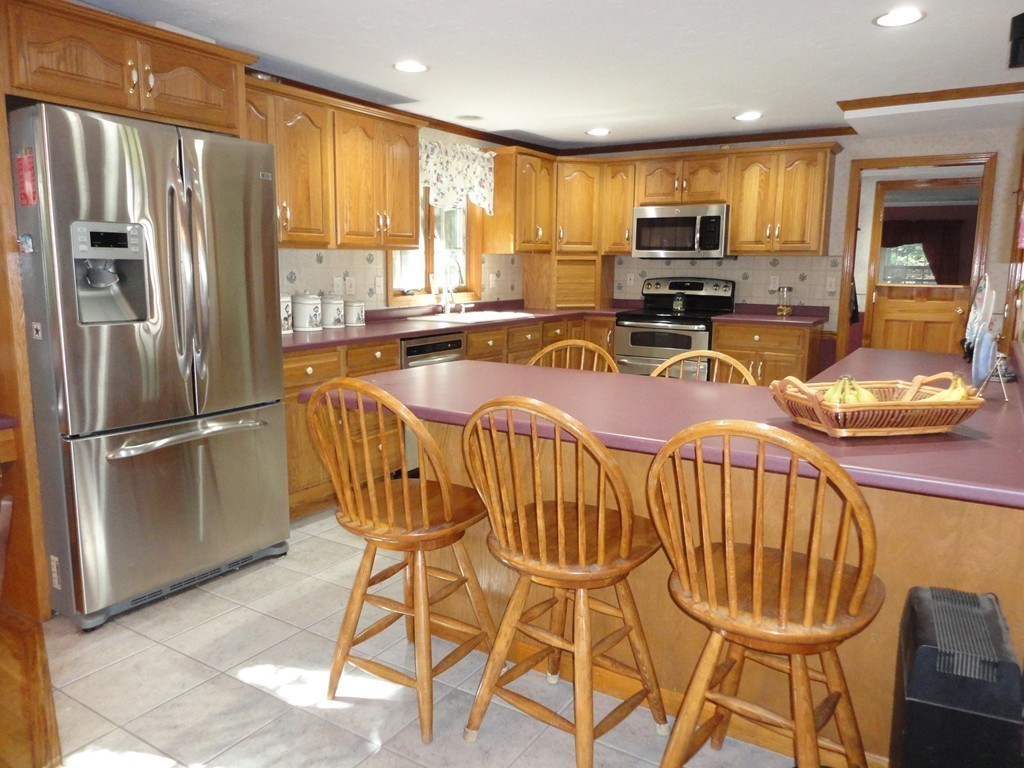 33 St Elmo Road Worcester, MA 01602 - Photo 9 of 30