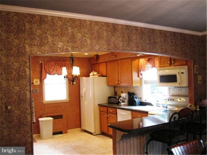 229 Red Lion Road Huntingdon Valley, PA 19006 - Photo 10 of 21