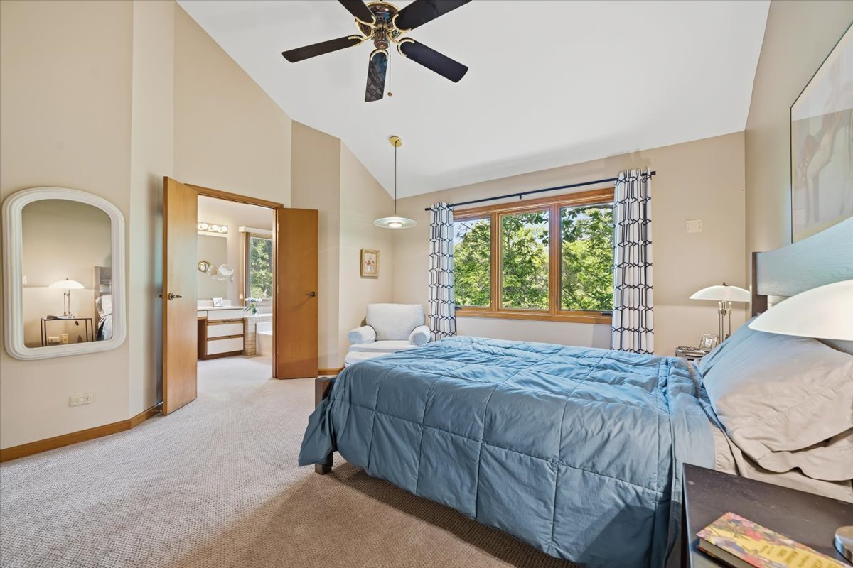 1755 Wiesbrook Road South Wheaton, IL 60189 - Photo 17 of 28