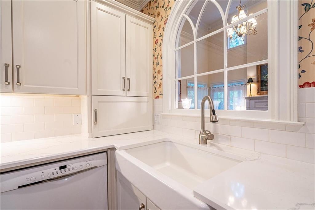 416 McDaniel Street Monroe, GA 30655 - Photo 8 of 69