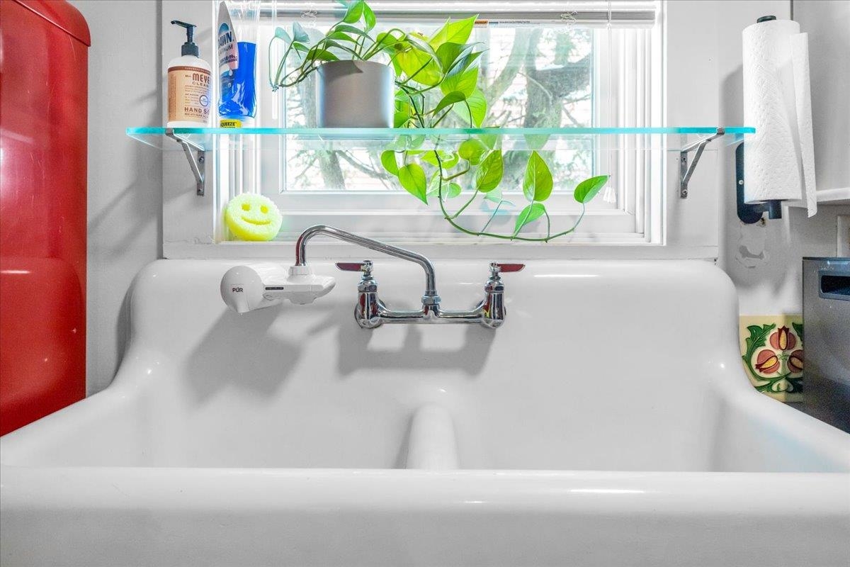 62 Lakeview Terrace, Unit B Burlington, VT 05401 - Photo 17 of 52