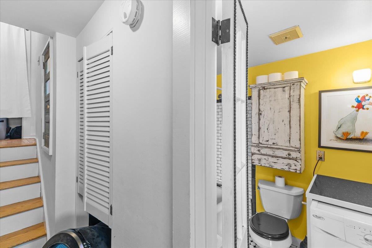 62 Lakeview Terrace, Unit B Burlington, VT 05401 - Photo 23 of 52