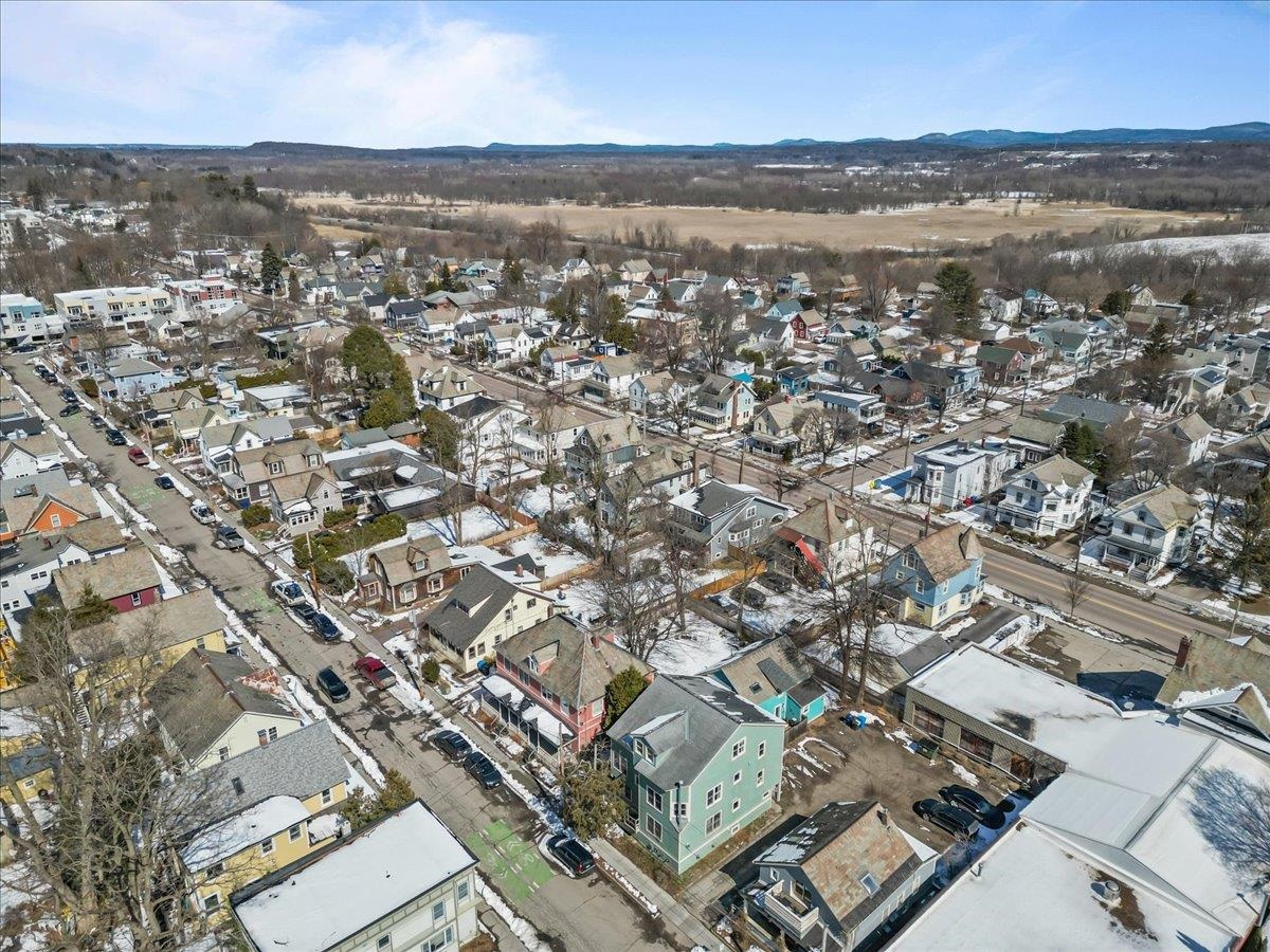 62 Lakeview Terrace, Unit B Burlington, VT 05401 - Photo 31 of 52