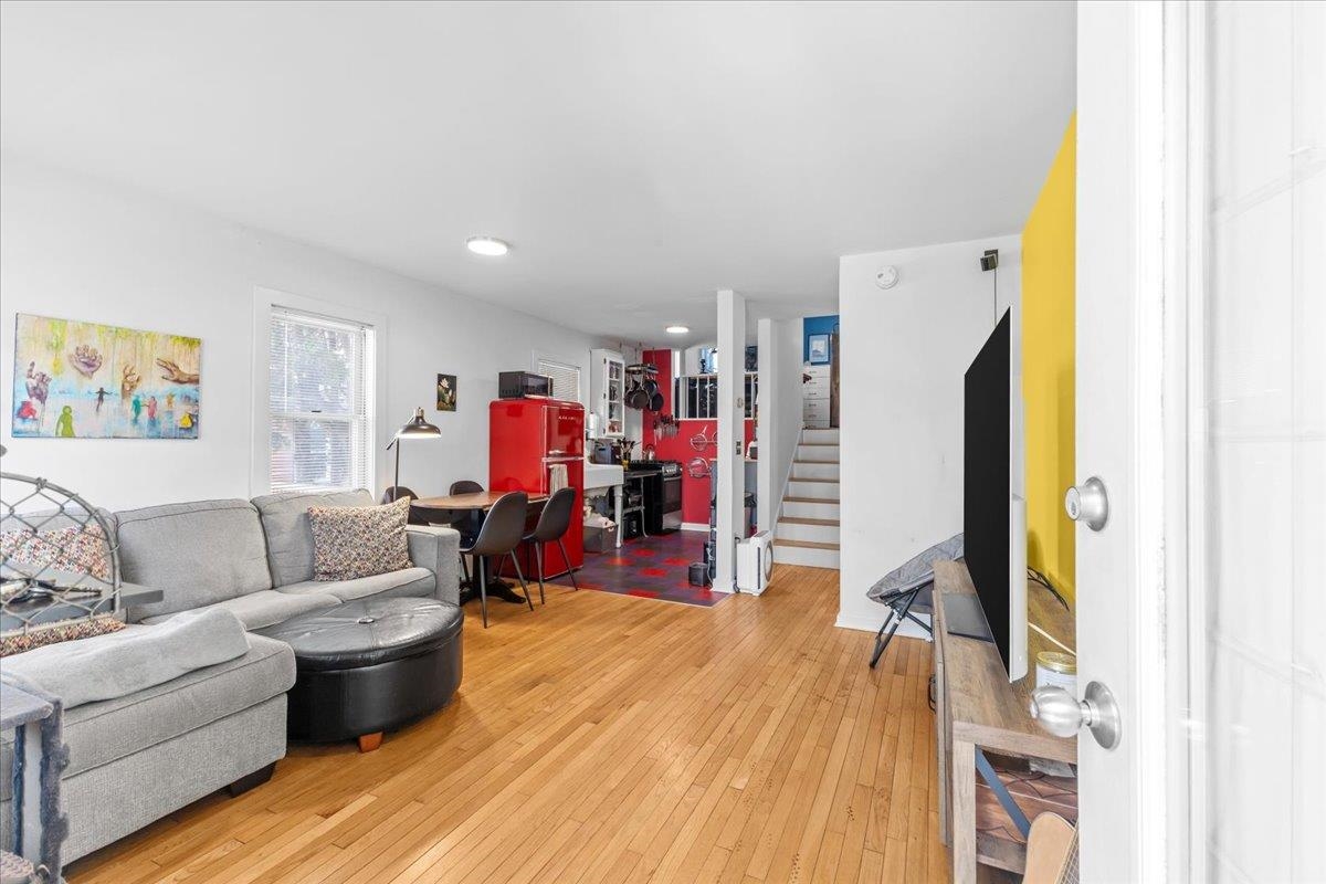 62 Lakeview Terrace, Unit B Burlington, VT 05401 - Photo 4 of 52