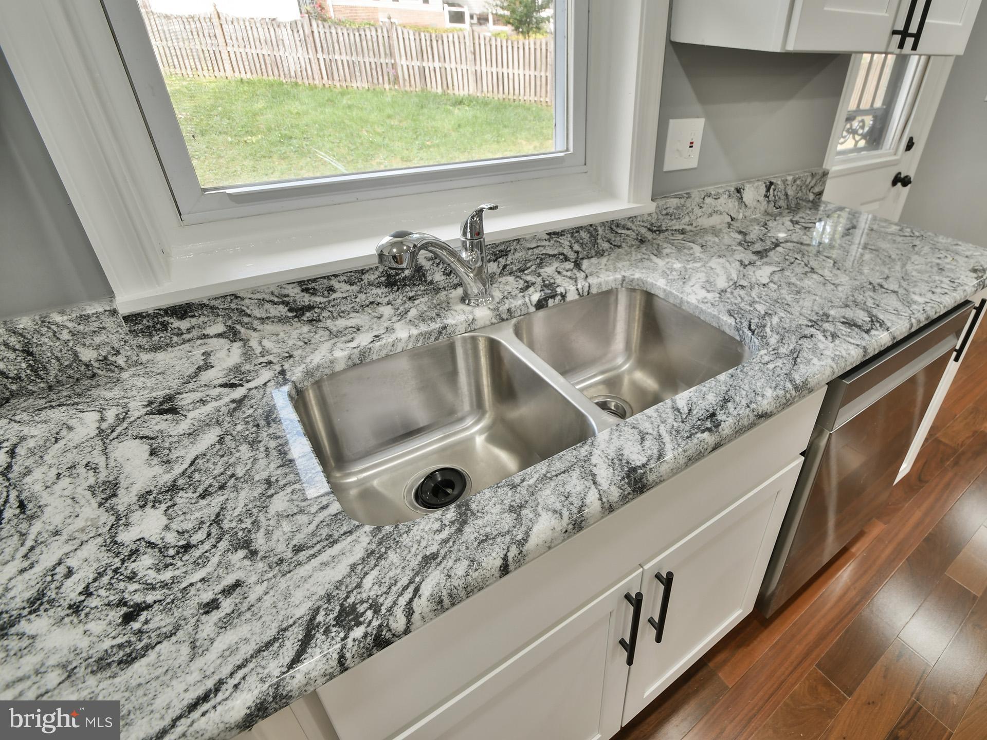 6918 Pine Valley Drive, Unit MAIN Glenn Dale, MD 20769 - Photo 14 of 41 Kitchen