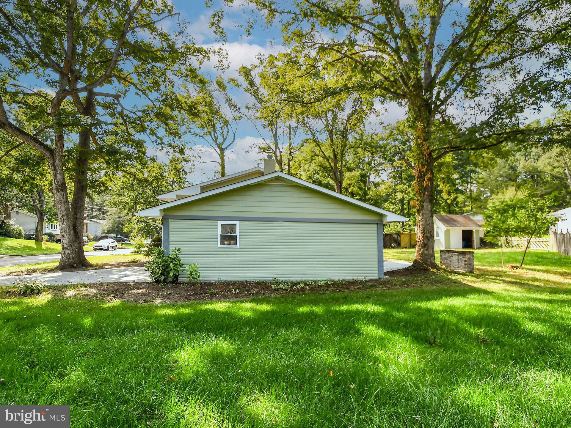 6918 Pine Valley Drive, Unit MAIN Glenn Dale, MD 20769 - Photo 39 of 41 View from right