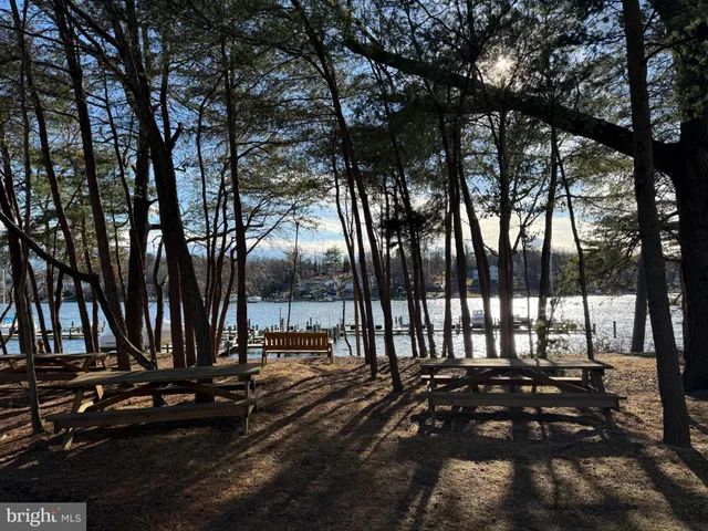 $385,000 | 1016 Chestnut Haven Court, Chestnut Hill Cove, MD 21226