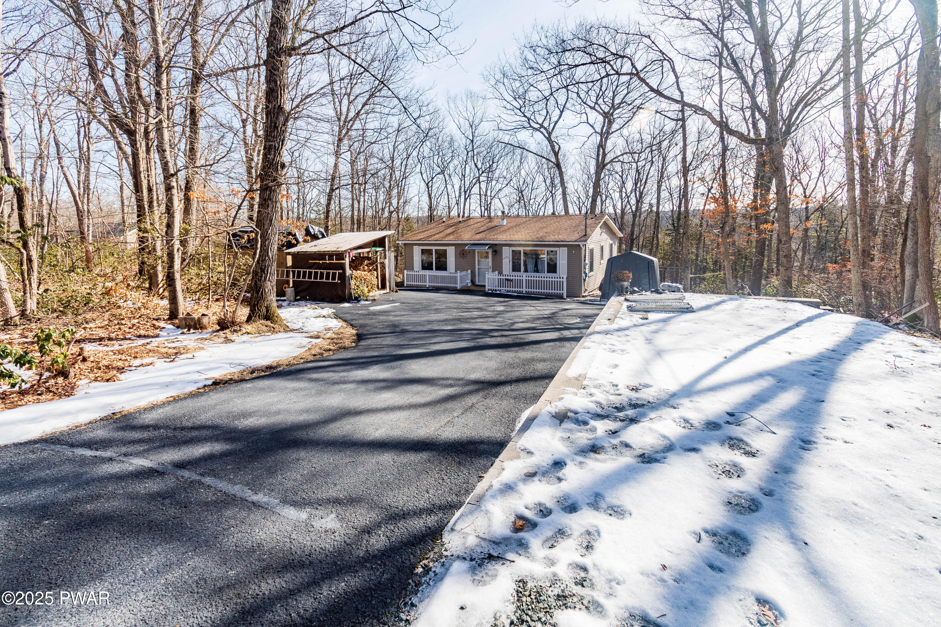 134 Hay Road Milford, PA 18337 - Photo 4 of 42 Front