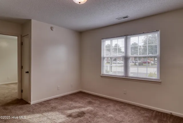 $950 | 2318 Indian Drive, Unit B2, Jacksonville, NC 28546