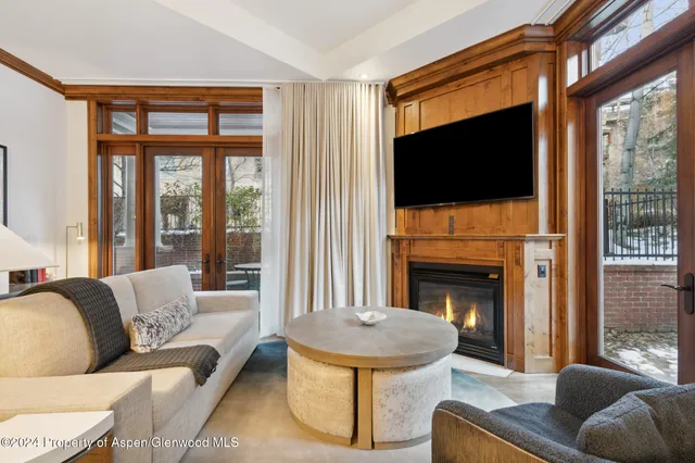 $235,000 | 415 East Dean St Unit 3 Week 11, Aspen, CO 81611