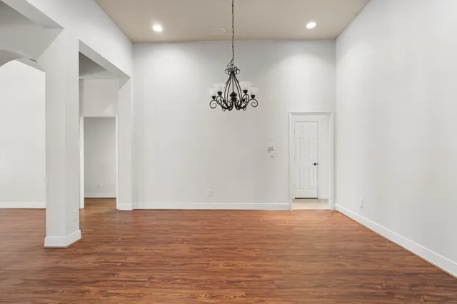 $3,200 | 2602 White Falls Drive, Pearland, TX 77584