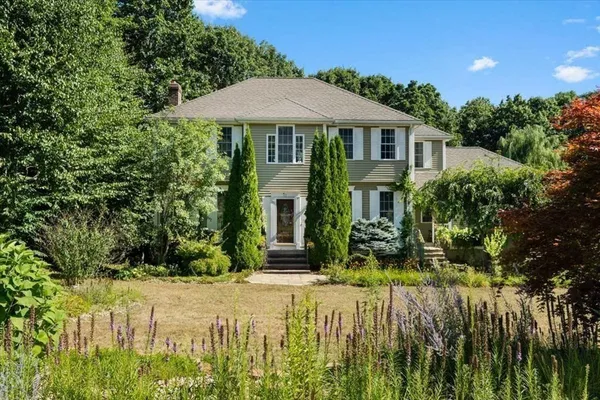 $775,000 | 89 Boulder Hill Drive, Holden, MA 01522