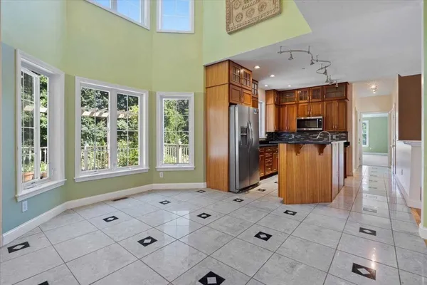 $775,000 | 89 Boulder Hill Drive, Holden, MA 01522