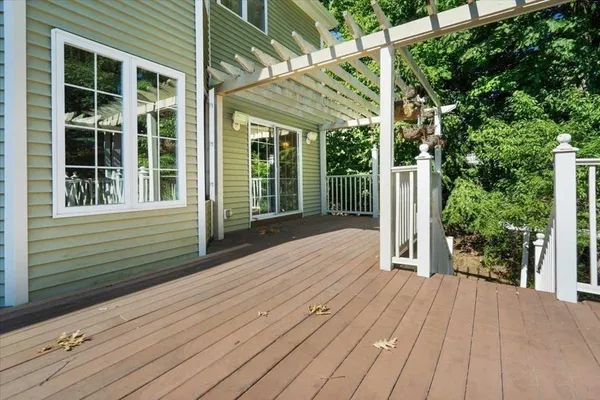 $775,000 | 89 Boulder Hill Drive, Holden, MA 01522