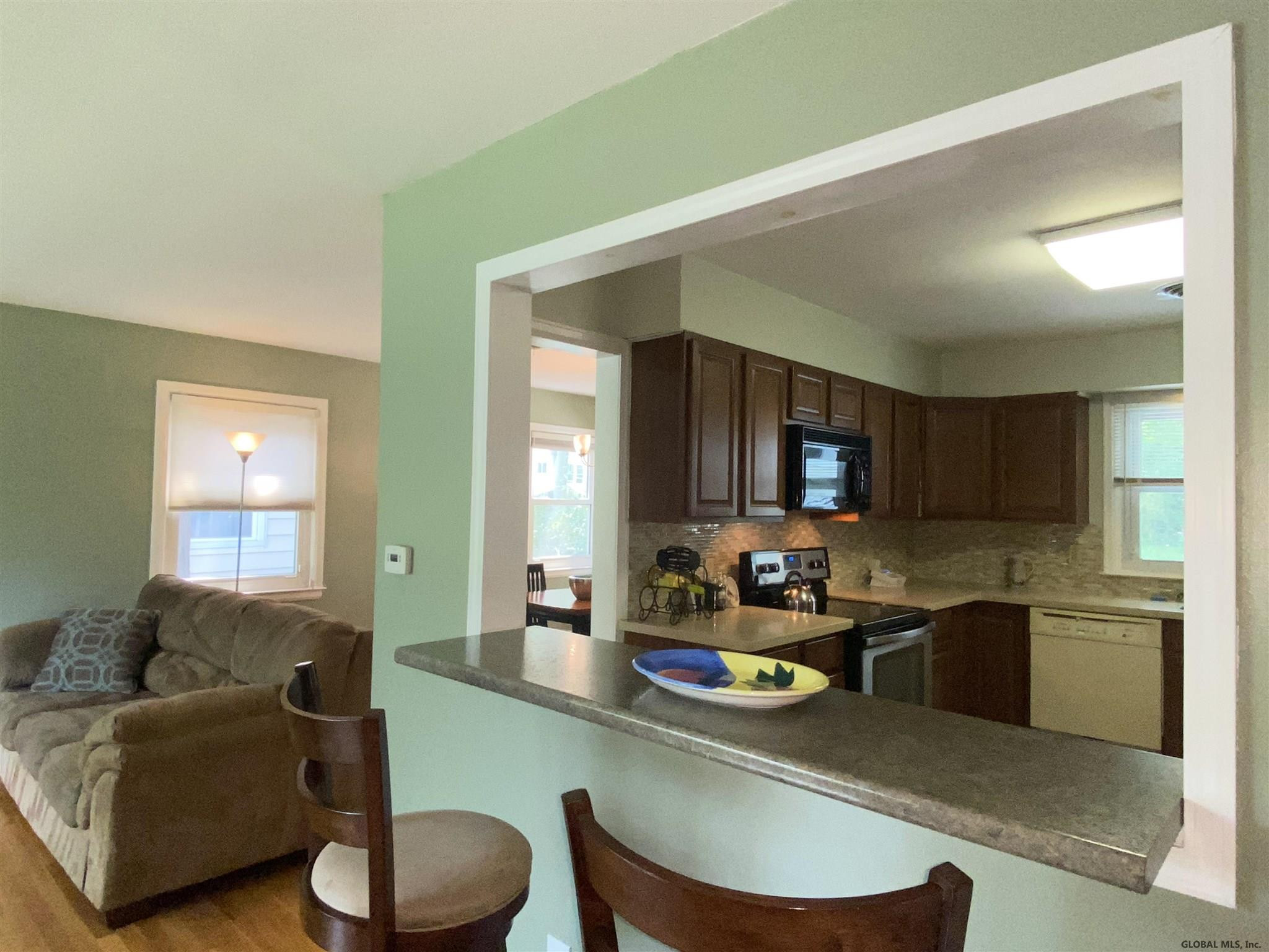 248 Hackett Boulevard Albany, NY 12209 - Photo 11 of 29 Photo 11