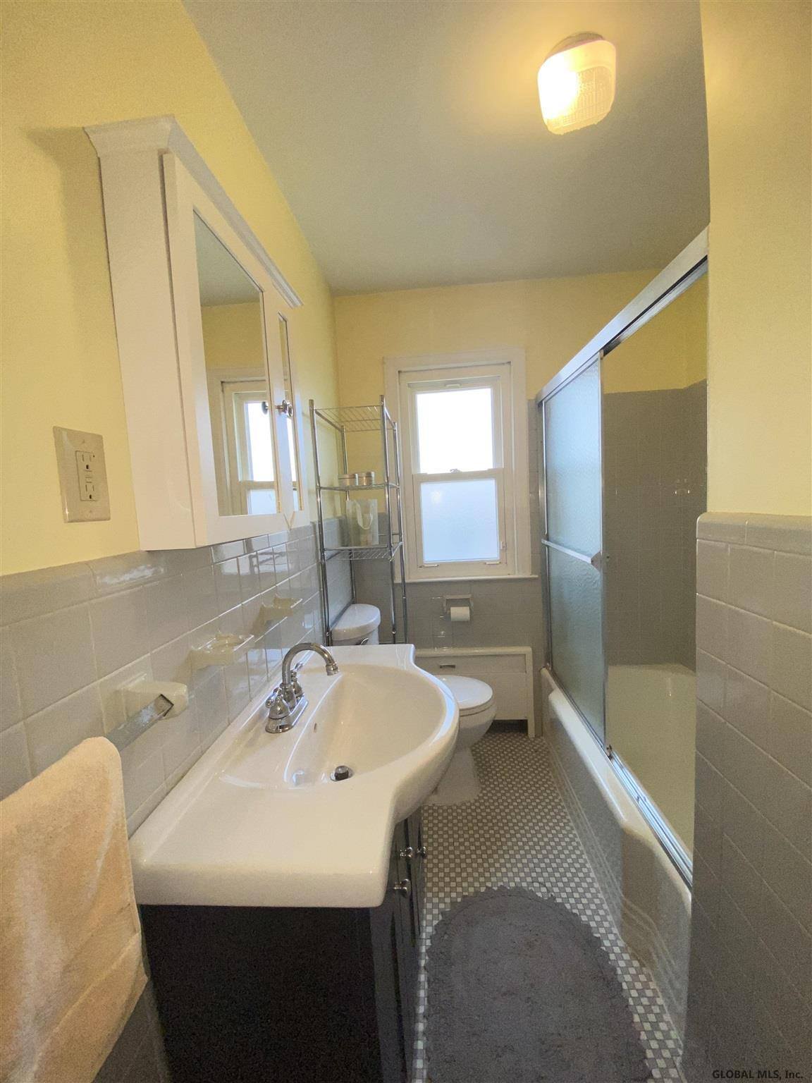 248 Hackett Boulevard Albany, NY 12209 - Photo 20 of 29 Photo 20