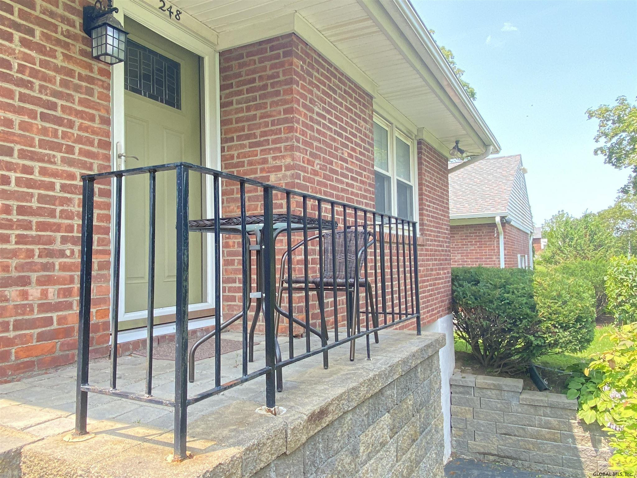 248 Hackett Boulevard Albany, NY 12209 - Photo 2 of 29 Photo 2