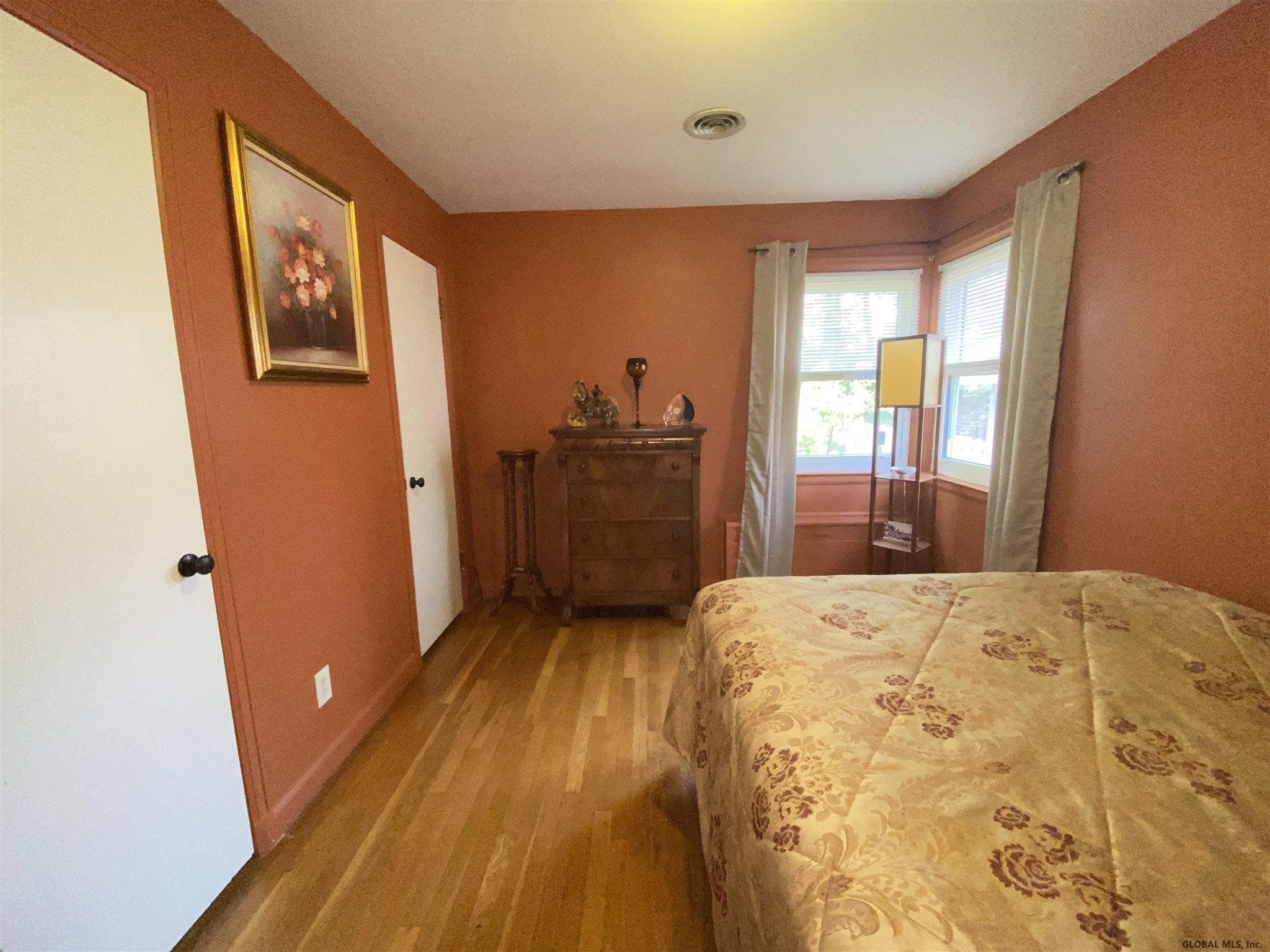 248 Hackett Boulevard Albany, NY 12209 - Photo 21 of 29 Photo 21