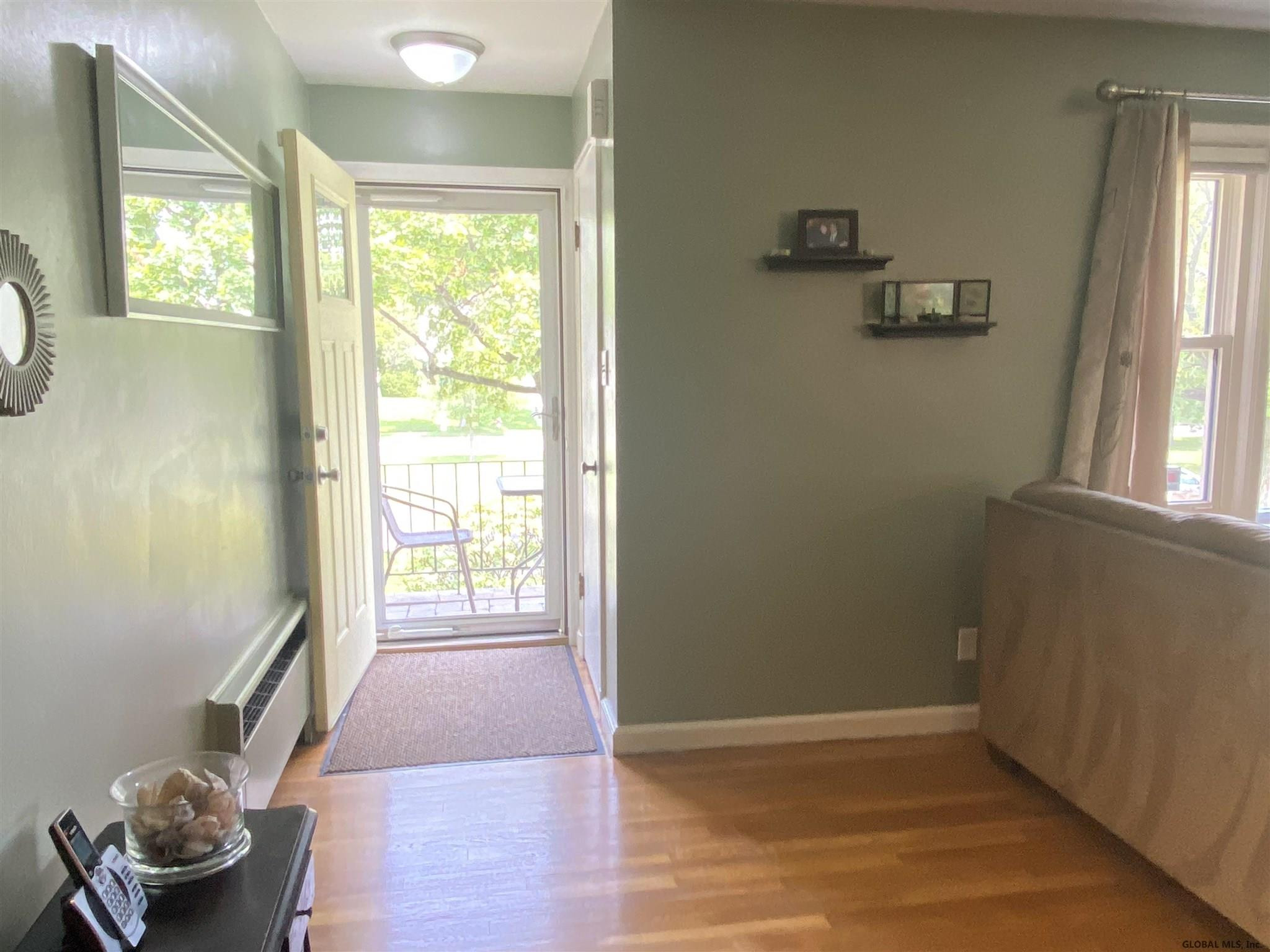 248 Hackett Boulevard Albany, NY 12209 - Photo 3 of 29 Photo 3