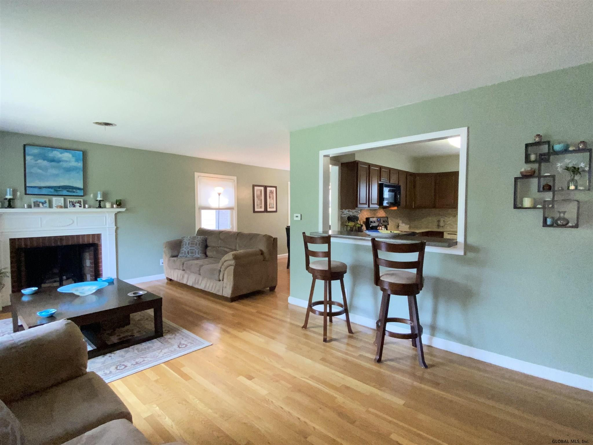 248 Hackett Boulevard Albany, NY 12209 - Photo 4 of 29 Photo 4