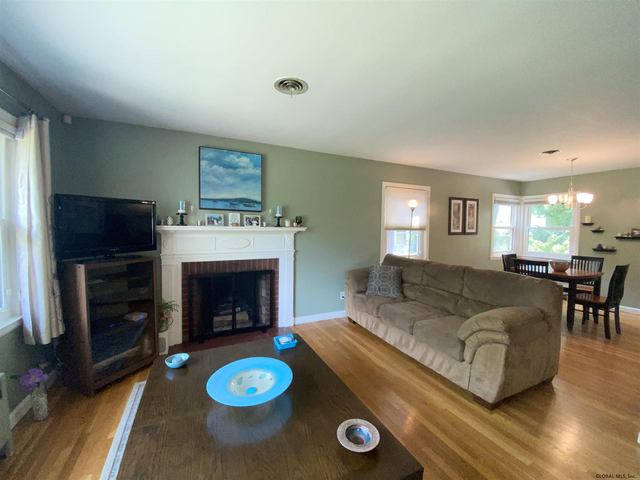 248 Hackett Boulevard Albany, NY 12209 - Photo 8 of 29 Photo 8