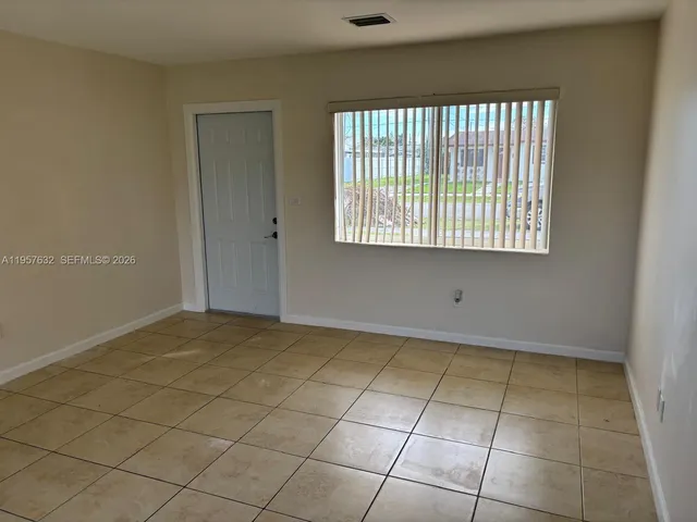 $2,500 | 14800 Southwest 104th Place, Miami, FL 33176