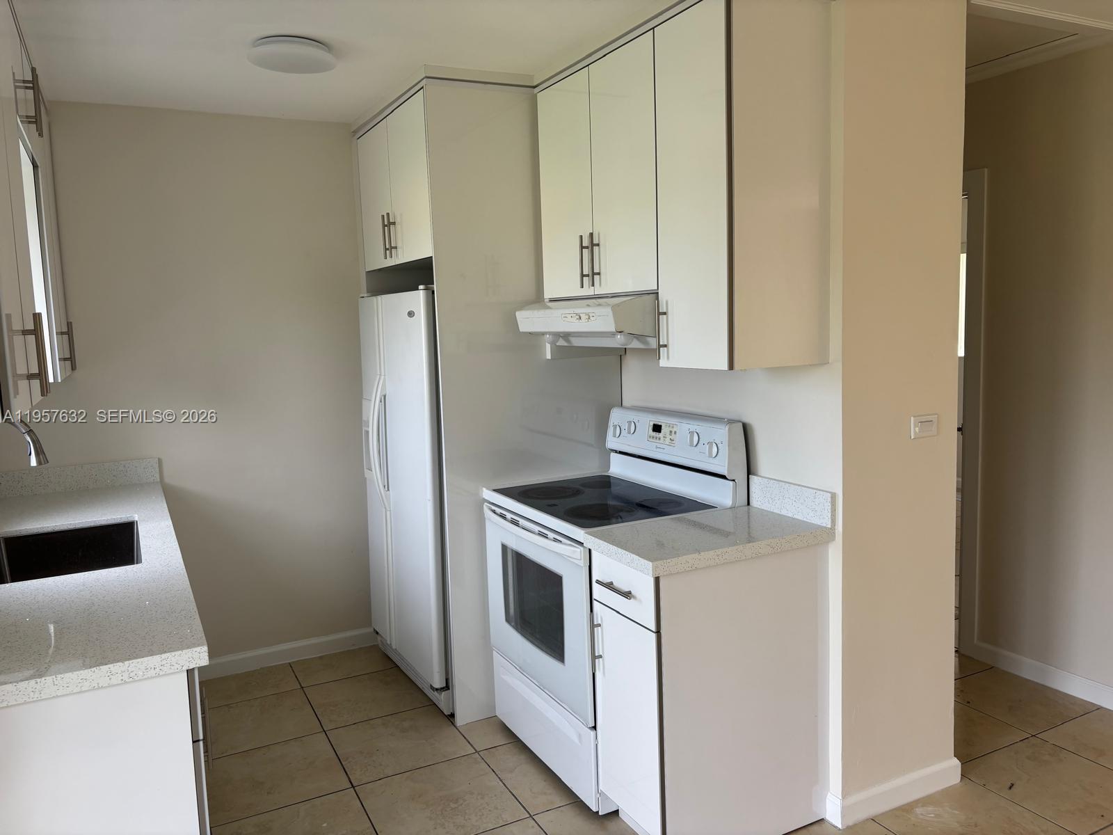 14800 Southwest 104th Place Miami, FL 33176 - Photo 6 of 9