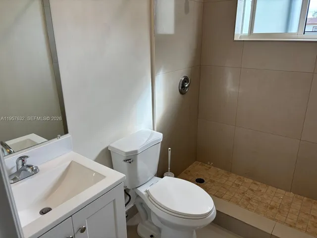 $2,500 | 14800 Southwest 104th Place, Miami, FL 33176