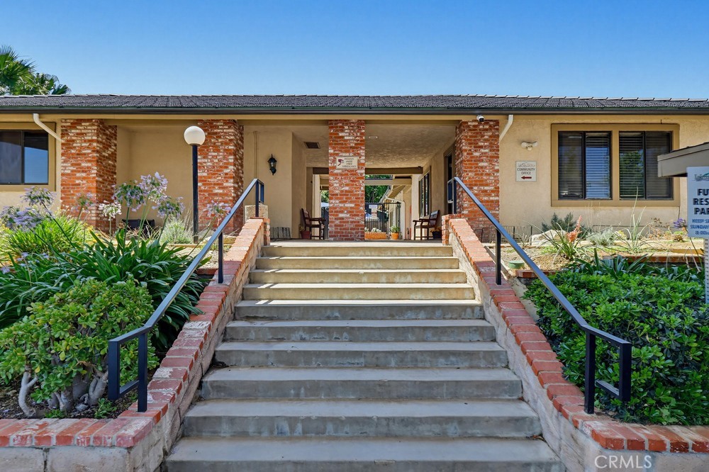31244 North Lakehills Road Castaic, CA 91384 - Photo 68 of 72 Community club house