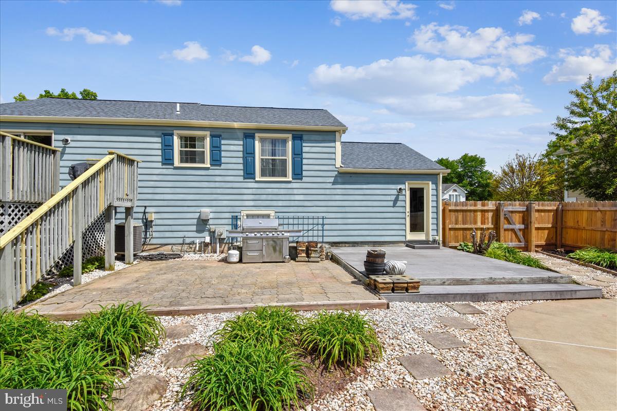 10335 Abbott Road Manassas, VA 20110 - Photo 29 of 41 View of Backyard patio