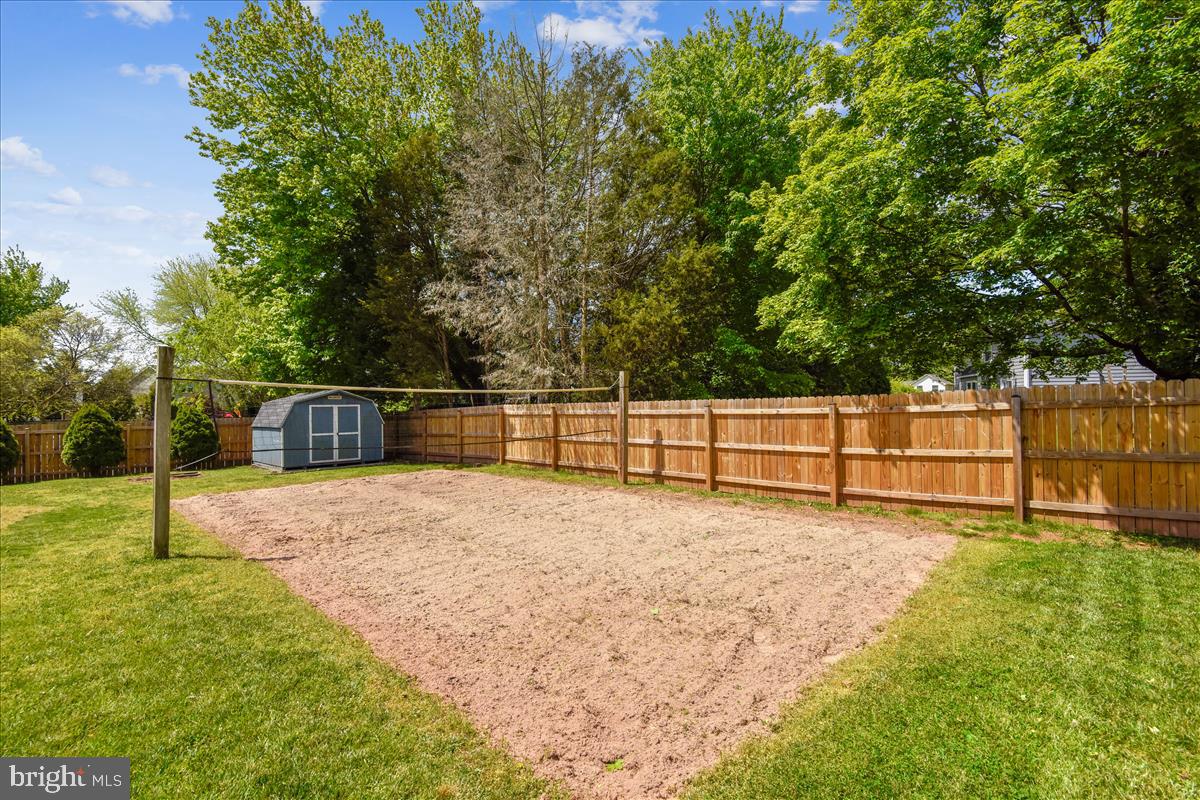 10335 Abbott Road Manassas, VA 20110 - Photo 33 of 41 Beach volleyball court