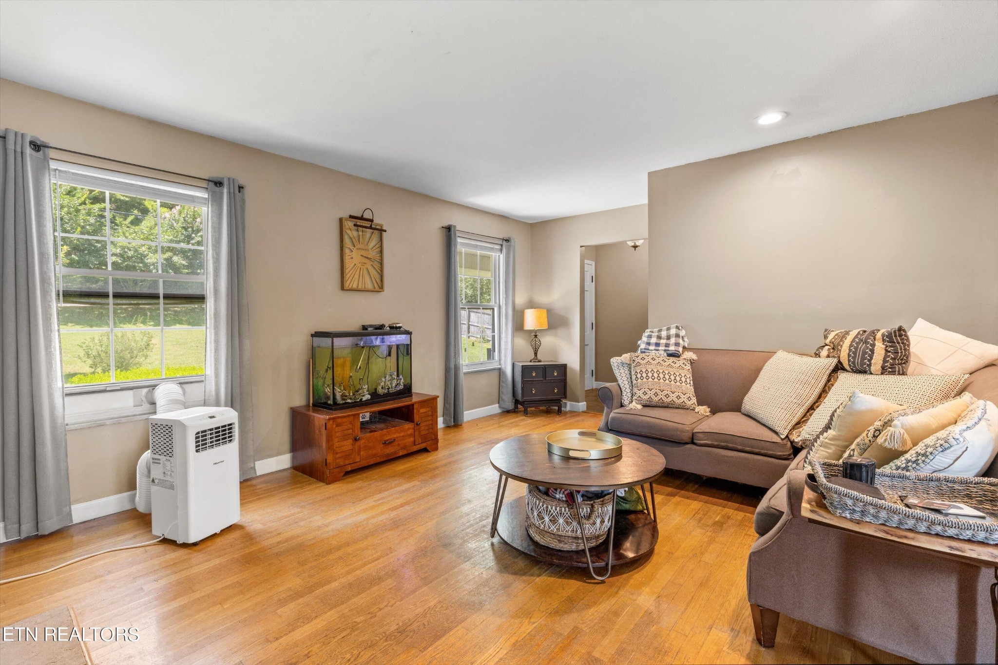 1210 Granville Conner Road Powell, TN 37849 - Photo 7 of 43 Gallery Image 7