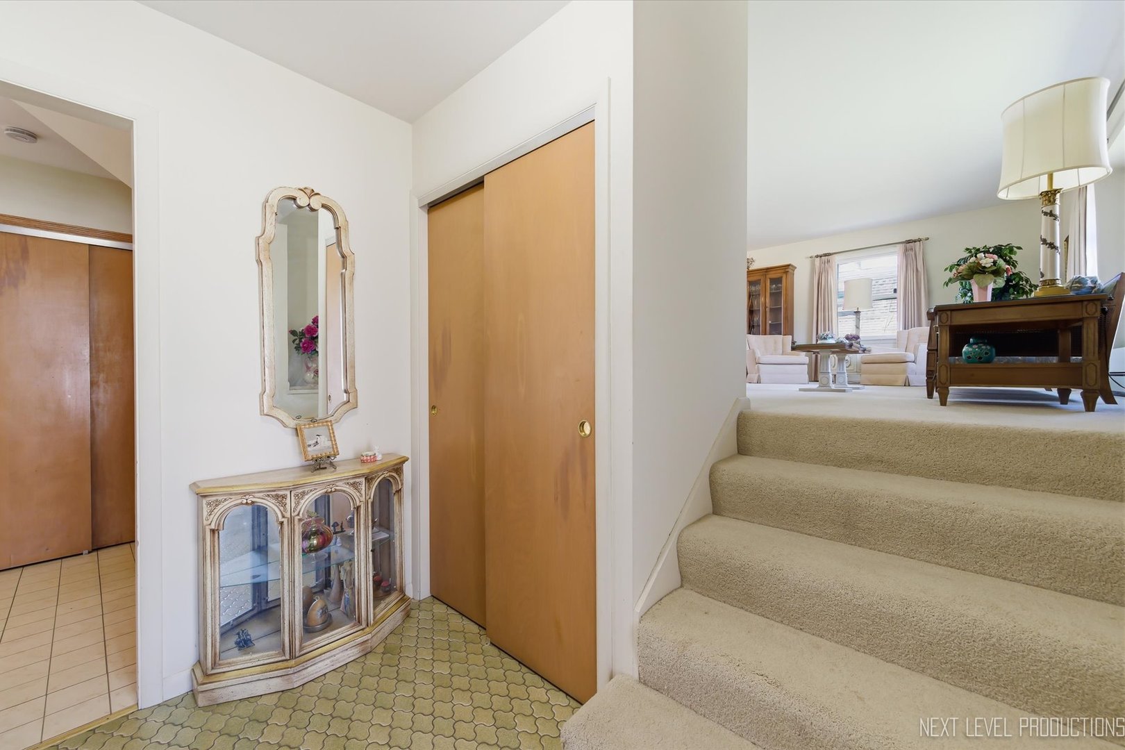 1575 Lin Lor Lane Elgin, IL 60123 - Photo 4 of 24