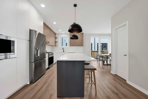 $599,000 | 944 Beloit Avenue, Unit 4, Forest Park, IL 60130