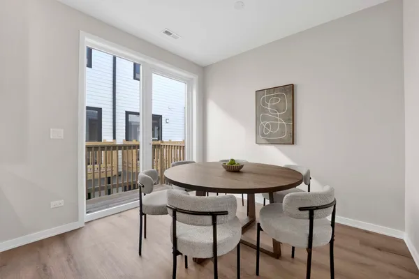 $599,000 | 944 Beloit Avenue, Unit 4, Forest Park, IL 60130