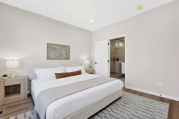 $599,000 | 944 Beloit Avenue, Unit 4, Forest Park, IL 60130