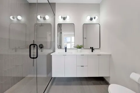 $599,000 | 944 Beloit Avenue, Unit 4, Forest Park, IL 60130