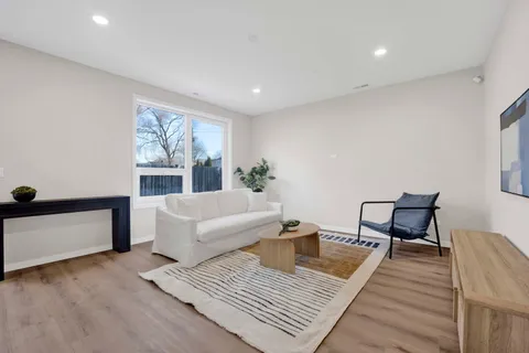 $599,000 | 944 Beloit Avenue, Unit 4, Forest Park, IL 60130